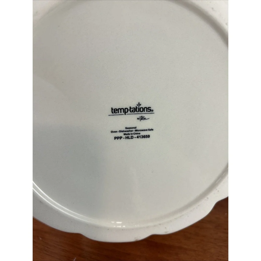 Temp-tations Seasonal Figural Pumpkin Covered Pie Dish